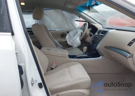 2013 Nissan Altima 2.5 from USA, damaged, VIN 1N4AL3AP4DN516305